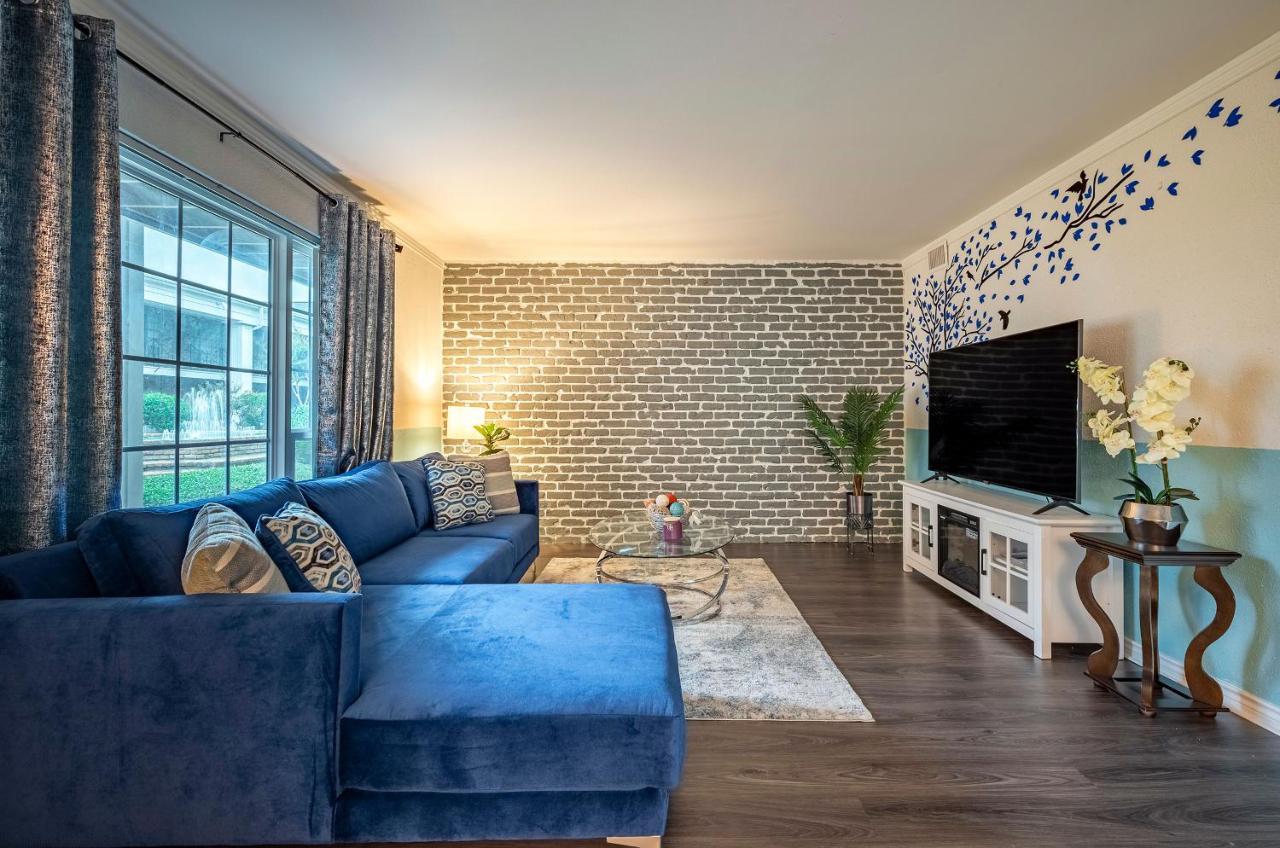 Lovely Comfort Uptown Condo For Houston Trip. Exteriör bild